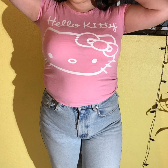 Hello Kitty pink tee - Picture 2 of 4